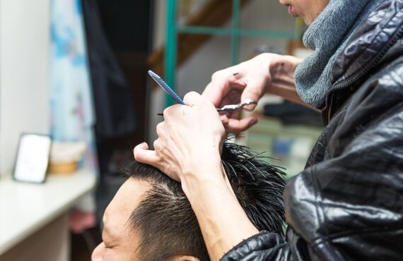 再現性の高い技術力でメンズに対応する理容室 | 市原の美容室なら快適なY’s supply Chops